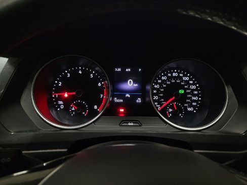 Used 2021 Volkswagen Tiguan SE image 23