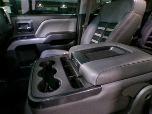 Used 2015 Chevrolet Silverado 2500 LT w/ Z71 Package, Off-Road image 7