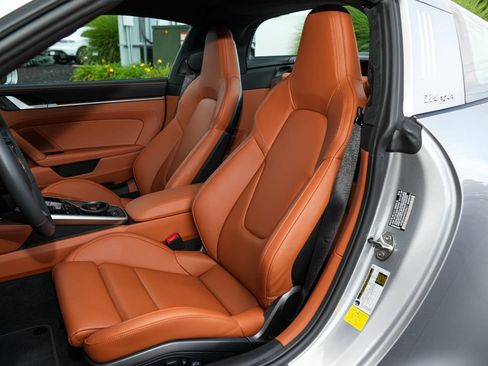 Certified 2026 Porsche 911 Targa 4S AWD/4WD image 5
