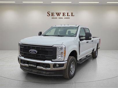 New 2025 Ford F250 Lariat w/ FX4 Off-Road Package