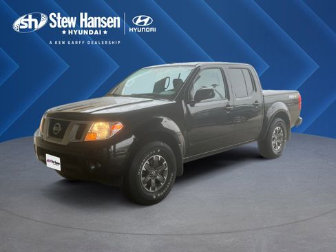 Used 2017 Nissan Frontier PRO-4X image 1