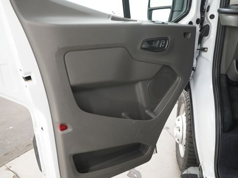 Used 2023 Ford Transit 250 Low Roof AWD w/ Exterior Upgrade Package image 14