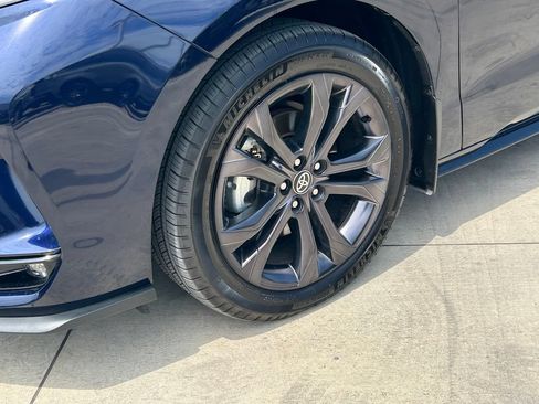 Certified 2026 Toyota Sienna XSE FWD image 9