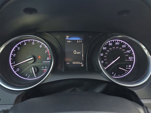 Used 2019 Toyota Camry LE image 18