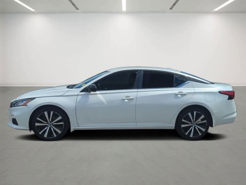 Used 2020 Nissan Altima 2.5 SR AWD/4WD image 3