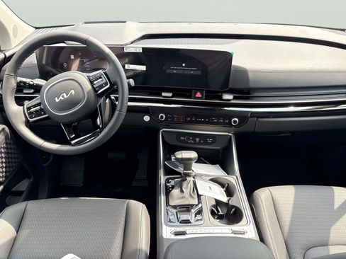 New 2026 Kia Carnival SX Prestige FWD image 13