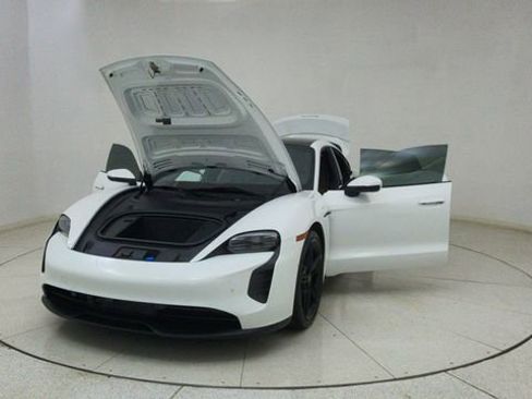 Used 2023 Porsche Taycan 4S AWD/4WD image 69
