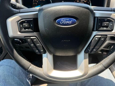 Used 2018 Ford F150 Lariat RWD image 14