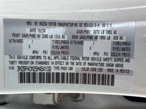 Used 2025 MAZDA MAZDA3 s image 40