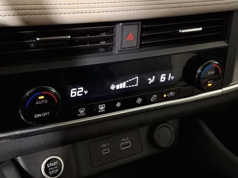 Used 2023 Nissan Rogue SV AWD/4WD image 17