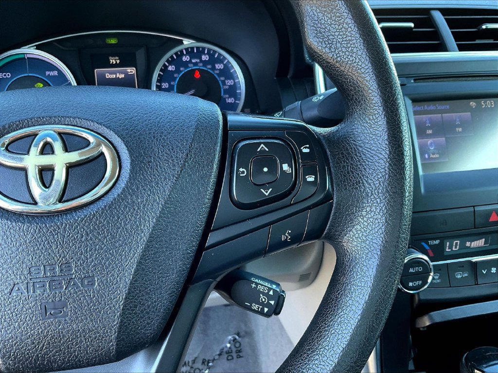 Used 2017 Toyota Camry LE FWD image 12