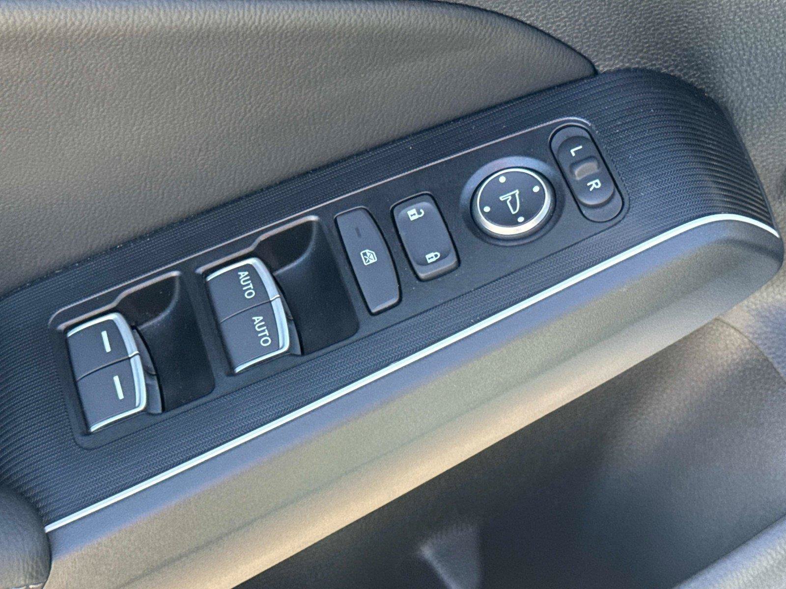 Certified 2025 Honda Civic Sport Touring image 17