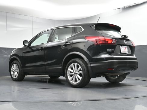 Used 2019 Nissan Rogue Sport S w/ Appearance Package image 21