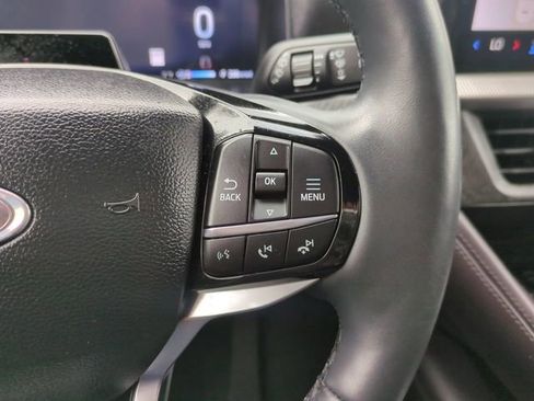 Used 2025 Ford Explorer Platinum w/ Ultimate Package AWD/4WD image 29