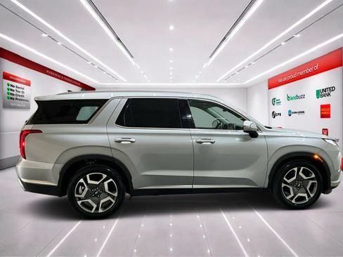 Used 2023 Hyundai Palisade Limited w/ Cargo Package AWD/4WD image 8