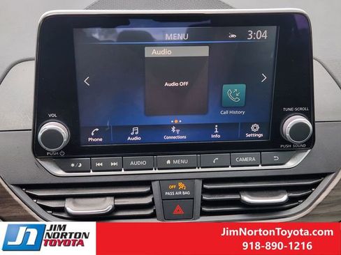 Used 2025 Nissan Altima 2.5 SV image 17