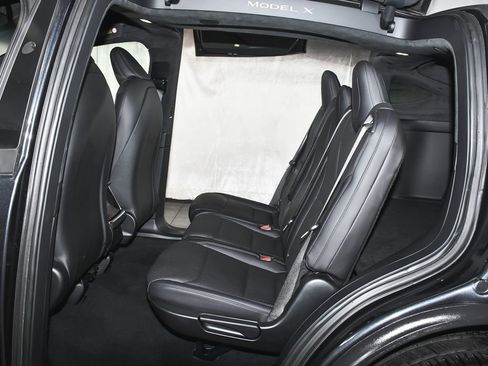 Used 2024 Tesla Model X AWD/4WD image 46