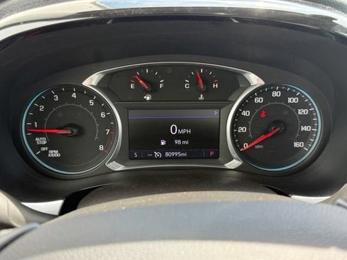 Used 2021 Chevrolet Traverse LT FWD image 26