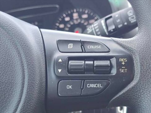 Used 2018 Kia Sorento L FWD image 16