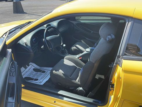 Used 1995 Ford Mustang GT RWD image 10