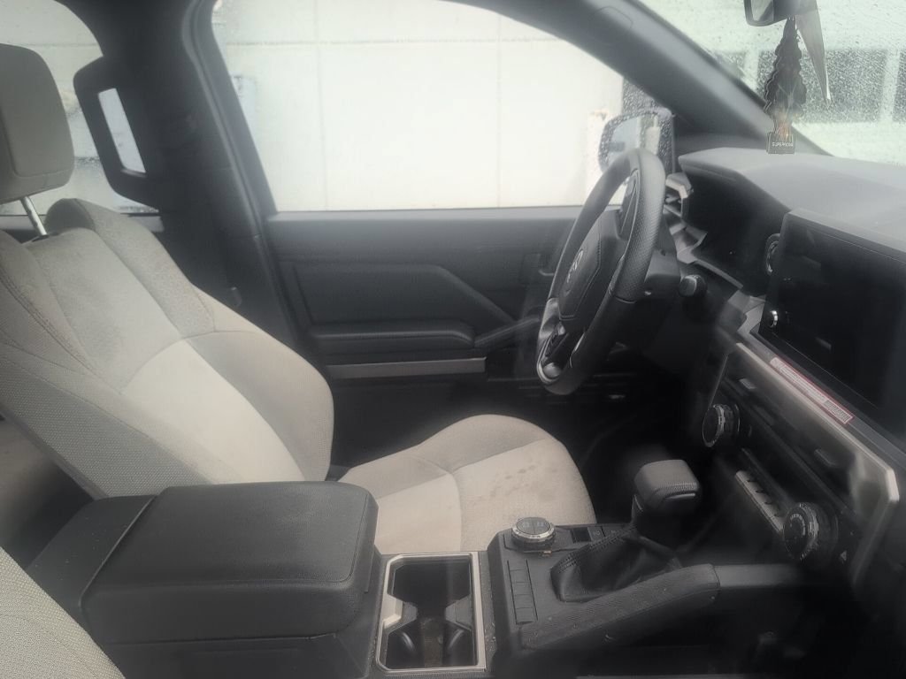 Used 2025 Toyota 4Runner SR5 RWD image 2