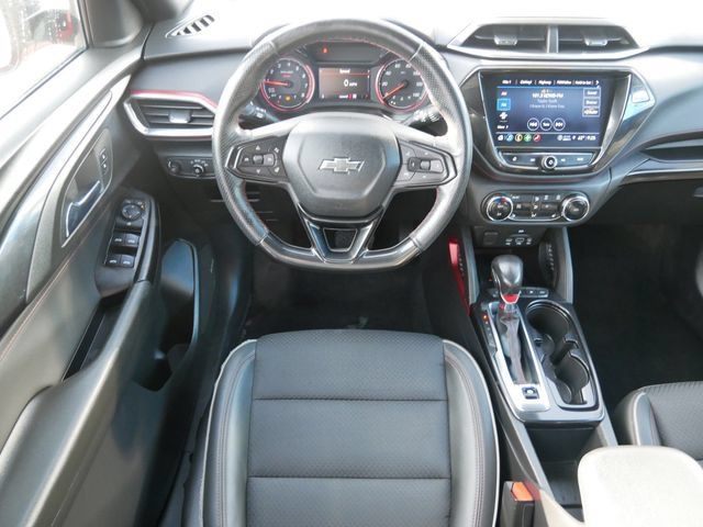 Used 2022 Chevrolet TrailBlazer RS w/ Technology Package AWD/4WD image 9