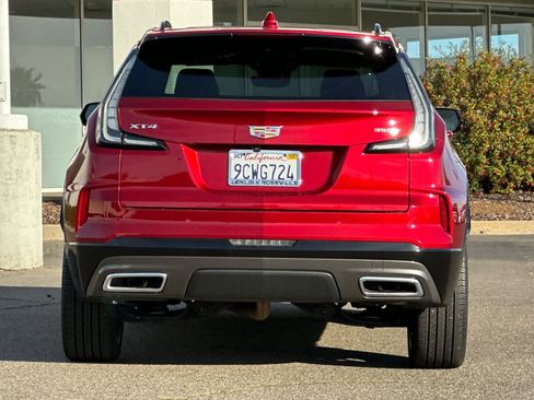 Used 2024 Cadillac XT4 Sport w/ Technology Package image 8
