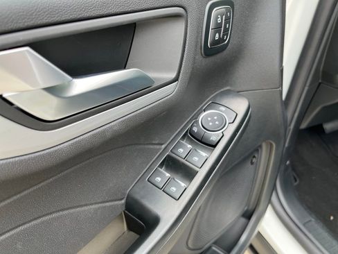 New 2026 Ford Escape SE w/ PHEV Premium Package image 17