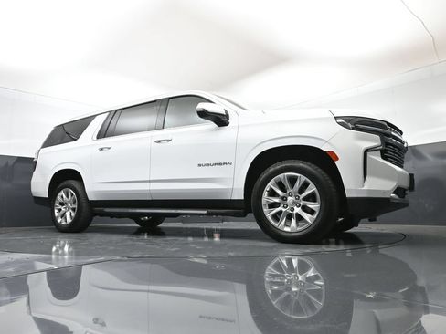 Used 2023 Chevrolet Suburban Premier AWD/4WD image 53