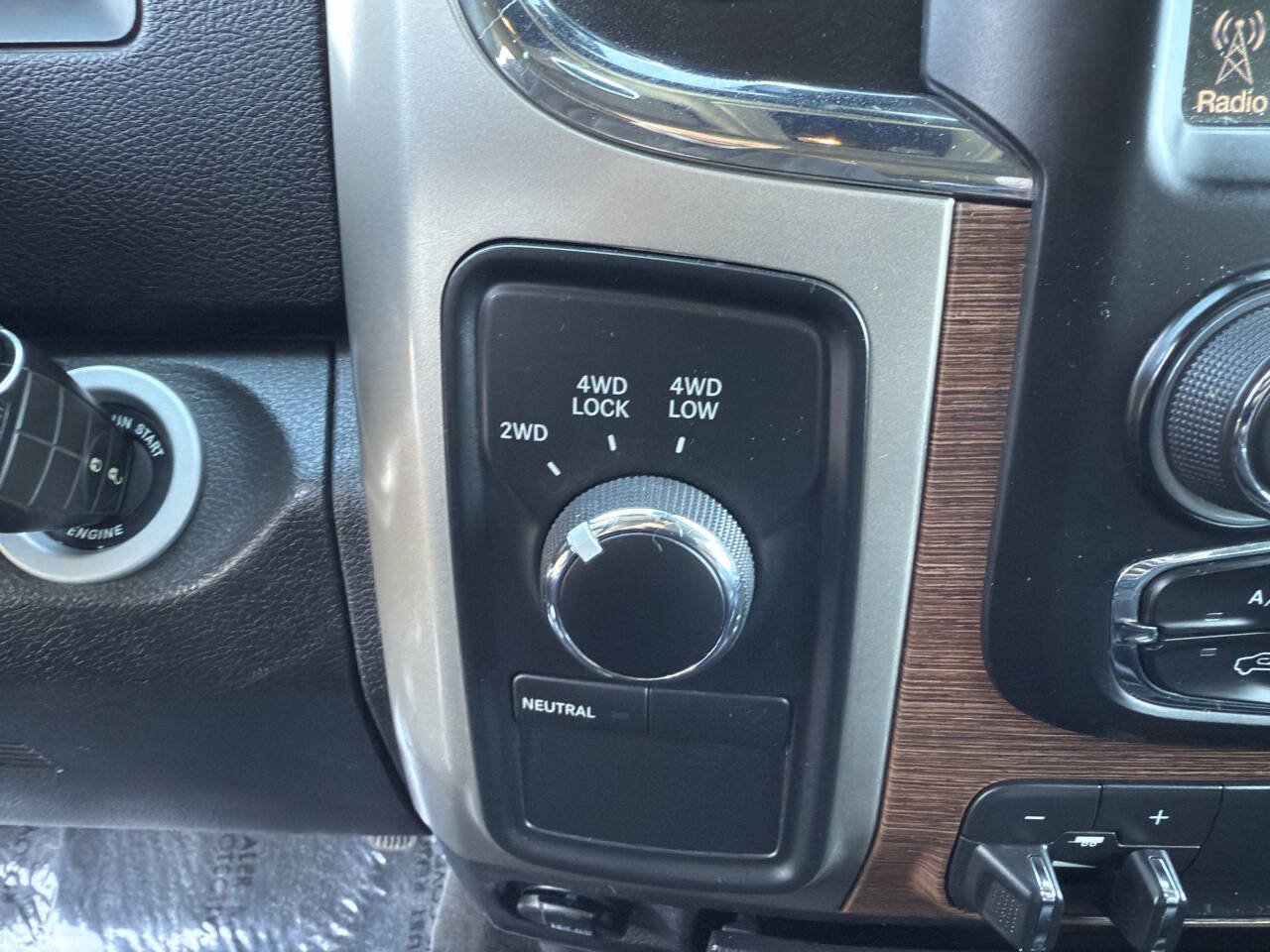 Used 2015 RAM 2500 Laramie AWD/4WD image 22
