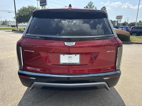 Used 2026 Cadillac Vistiq Sport w/ LPO, Floor Liner Package AWD/4WD image 6