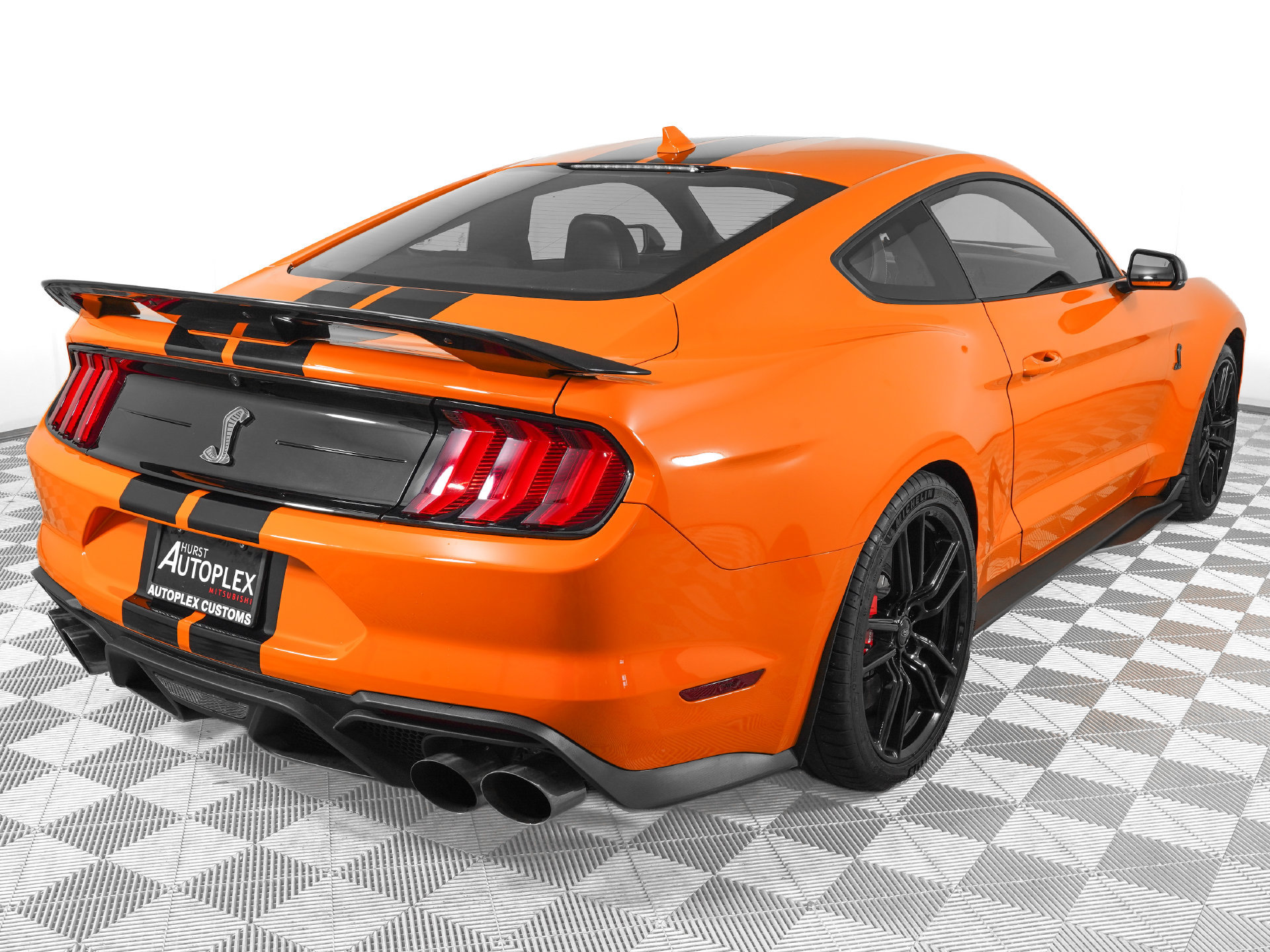 Used 2021 Ford Mustang Shelby GT500 w/ Technology Package RWD image 5