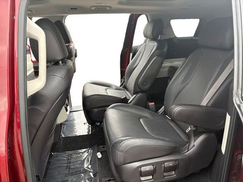 Used 2024 Kia Carnival SX Prestige FWD image 10