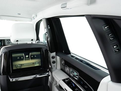 Certified 2023 Rolls-Royce Phantom Sedan image 33