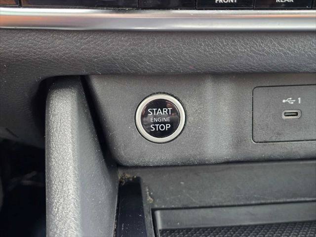 Used 2022 Nissan Rogue SV FWD image 35