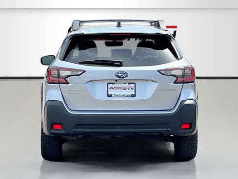 Used 2023 Subaru Outback Premium AWD/4WD image 6