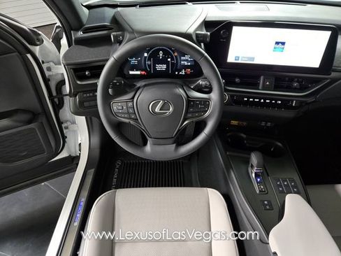 New 2025 Lexus UX 300h 300h Premium image 14