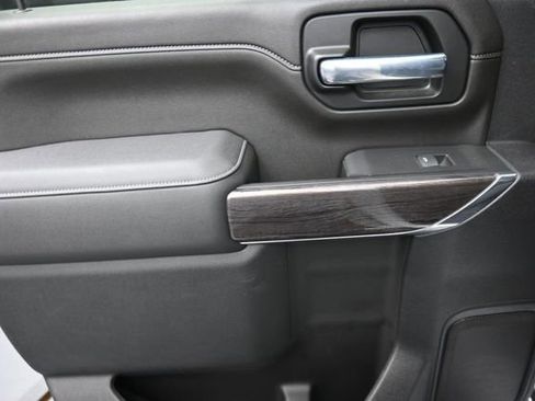 Used 2022 Chevrolet Silverado 2500 LTZ AWD/4WD image 19