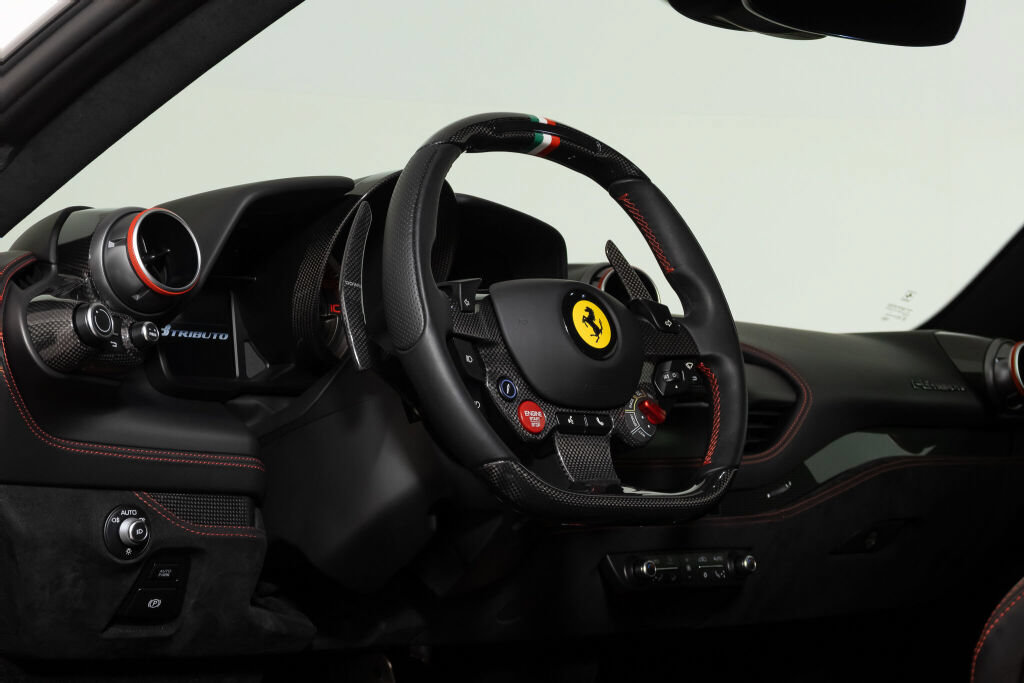 Used 2022 Ferrari F8 Tributo RWD image 30
