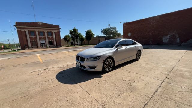 Used 2017 Lincoln MKZ Reserve FWD image 4