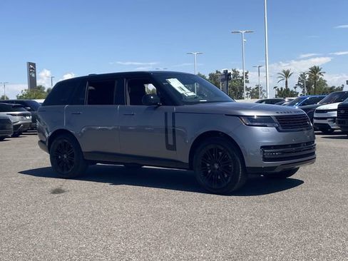 New 2025 Land Rover Range Rover Long Wheelbase SE image 4