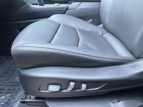 Used 2024 Cadillac XT6 Sport w/ Technology Package AWD/4WD image 14