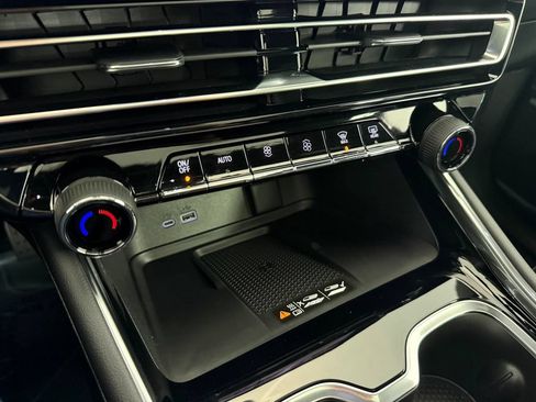 New 2026 Chevrolet Traverse RS AWD/4WD image 29