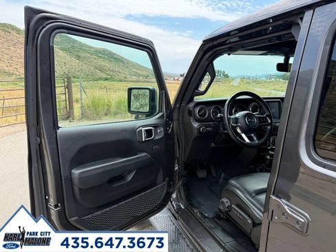 Used 2020 Jeep Wrangler Unlimited Sahara AWD/4WD image 11