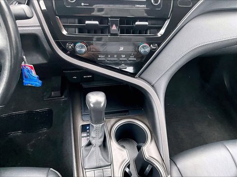 Used 2023 Toyota Camry SE image 25