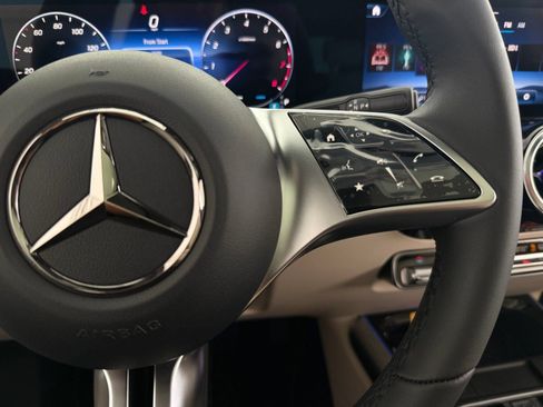 New 2026 Mercedes-Benz GLA 250 image 14