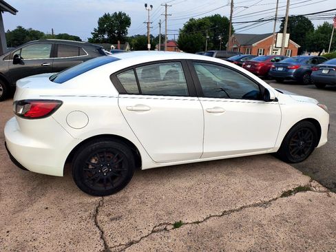 Used 2010 MAZDA MAZDA3 i Touring image 19