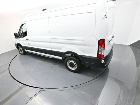New 2026 Ford Transit 250 148 Medium Roof RWD image 23