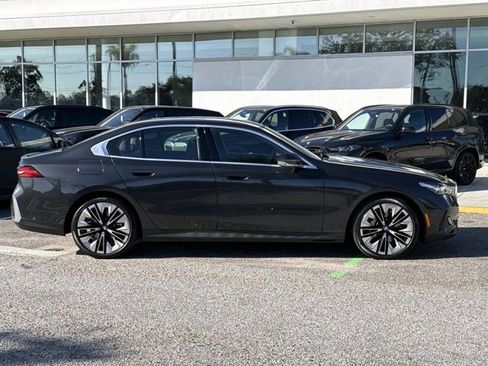 Used 2026 BMW 530i 530i image 2