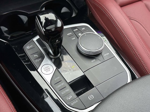 Used 2023 BMW X3 xDrive30i w/ Premium Package w/ZPA AWD/4WD image 18
